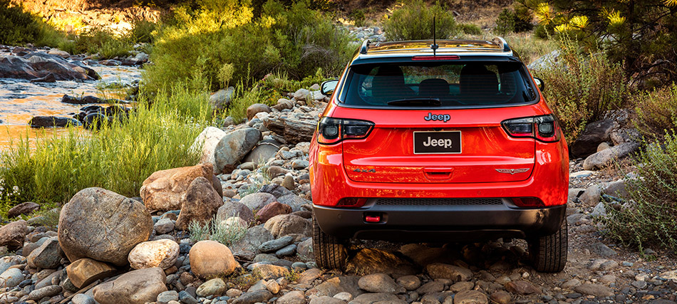 jeep-compass-back-rear